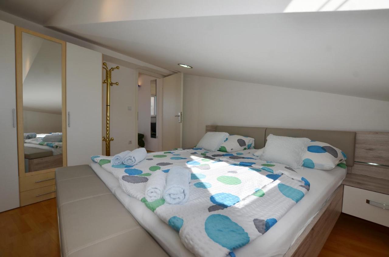 Peter Apartment 로비니 외부 사진